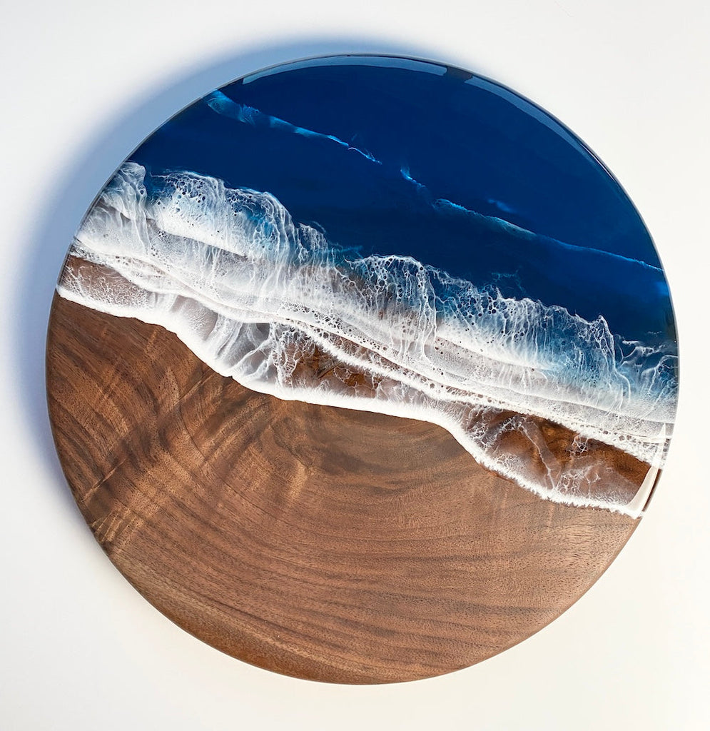 RESIN REVELATION ROUND BOARD