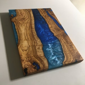 RESIN REVELATION BLUE RECTANGULAR BOARD